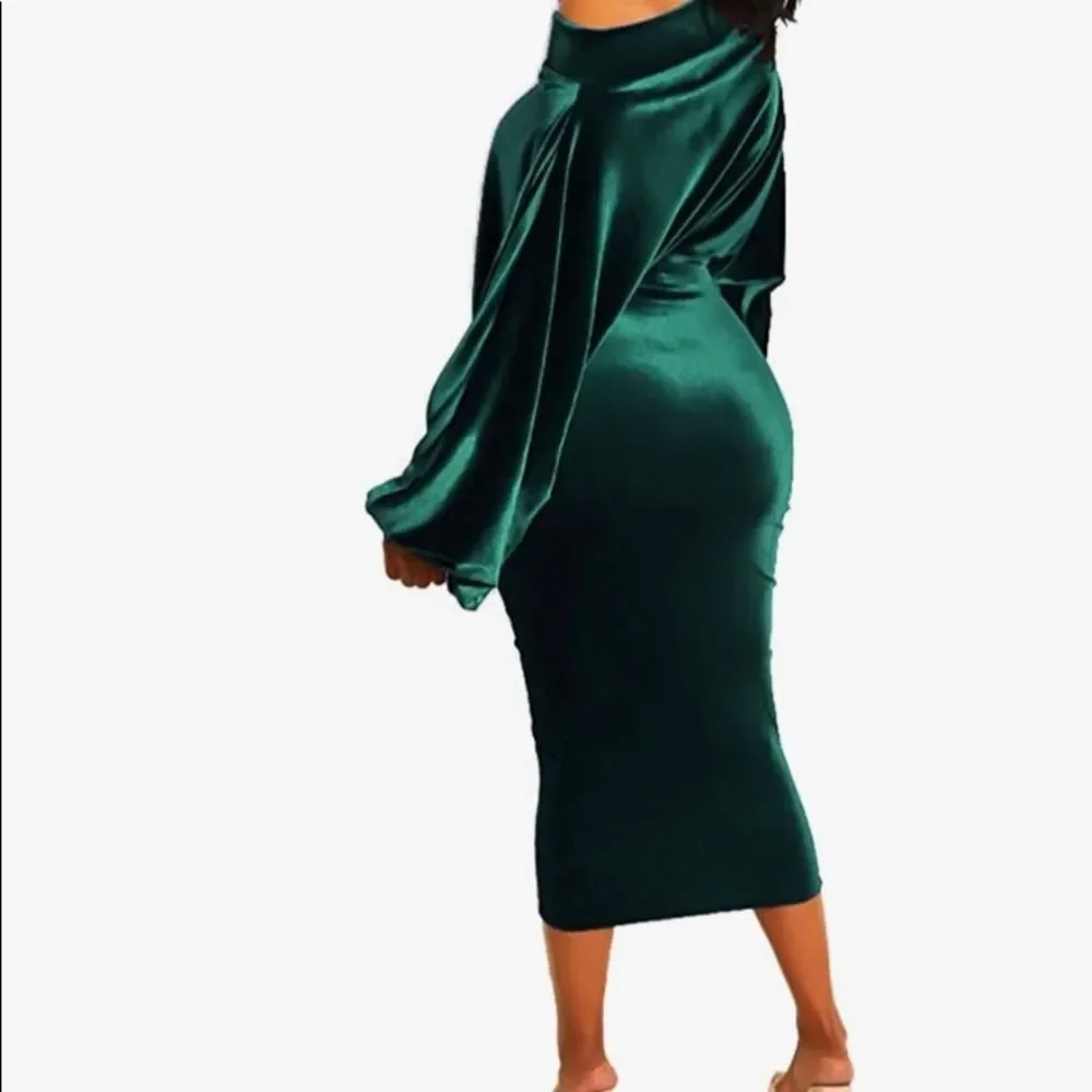 Green Velvet Long Sleeve Dress Sexy Off Shoulder Bodycon Cocktail Par…​​ - Picture 2 of 3